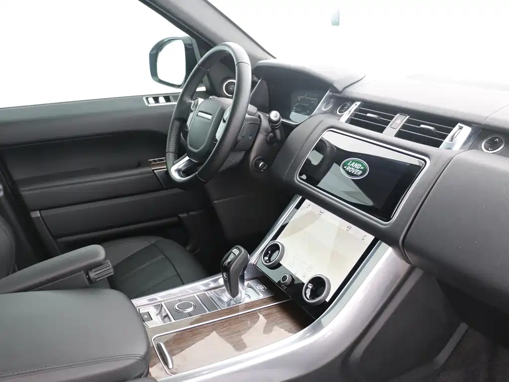Land Rover Sport PHEV - фото 9