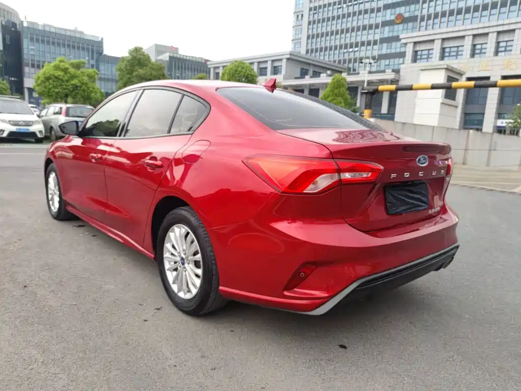 Ford Focus — миниатюра 5