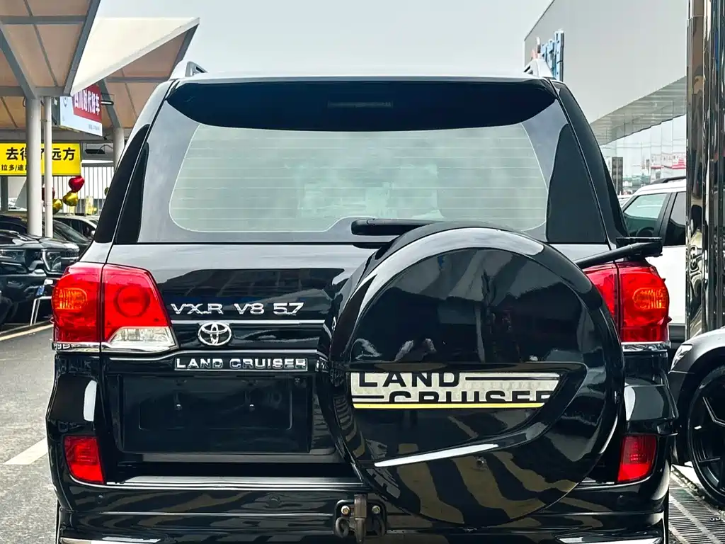 Toyota Land Cruiser — миниатюра 3