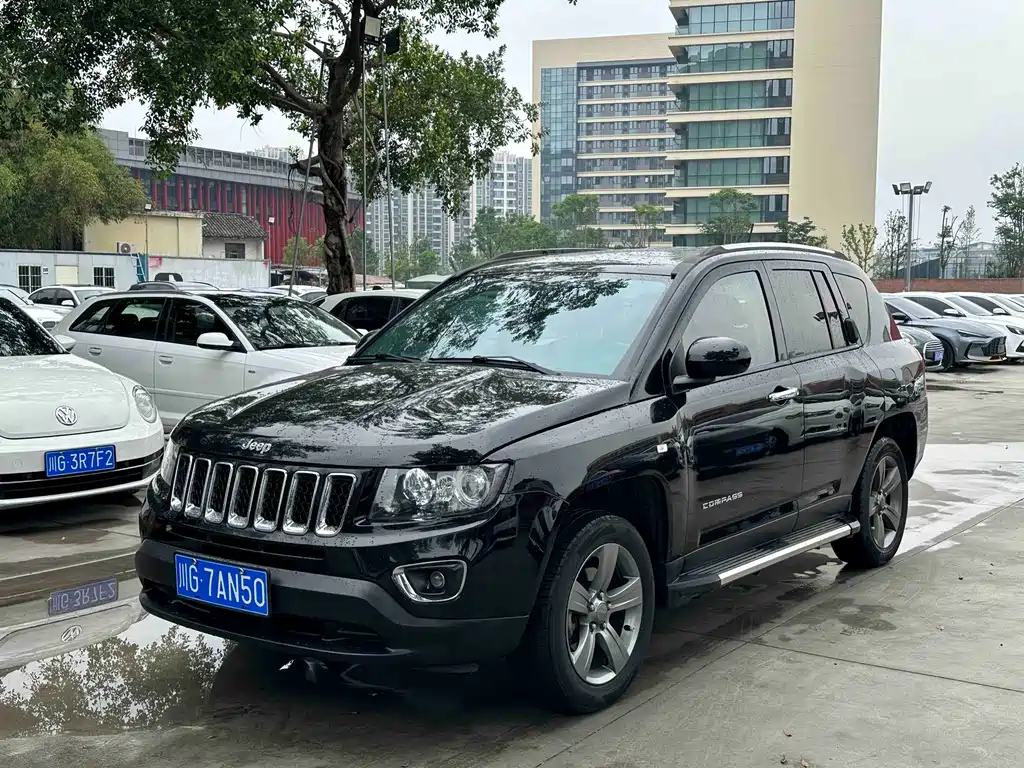Jeep Compass (Import) 2014