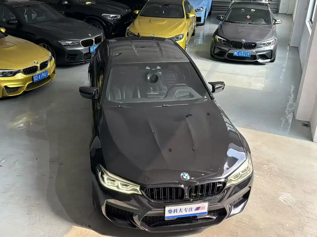 BMW M5 — миниатюра 2