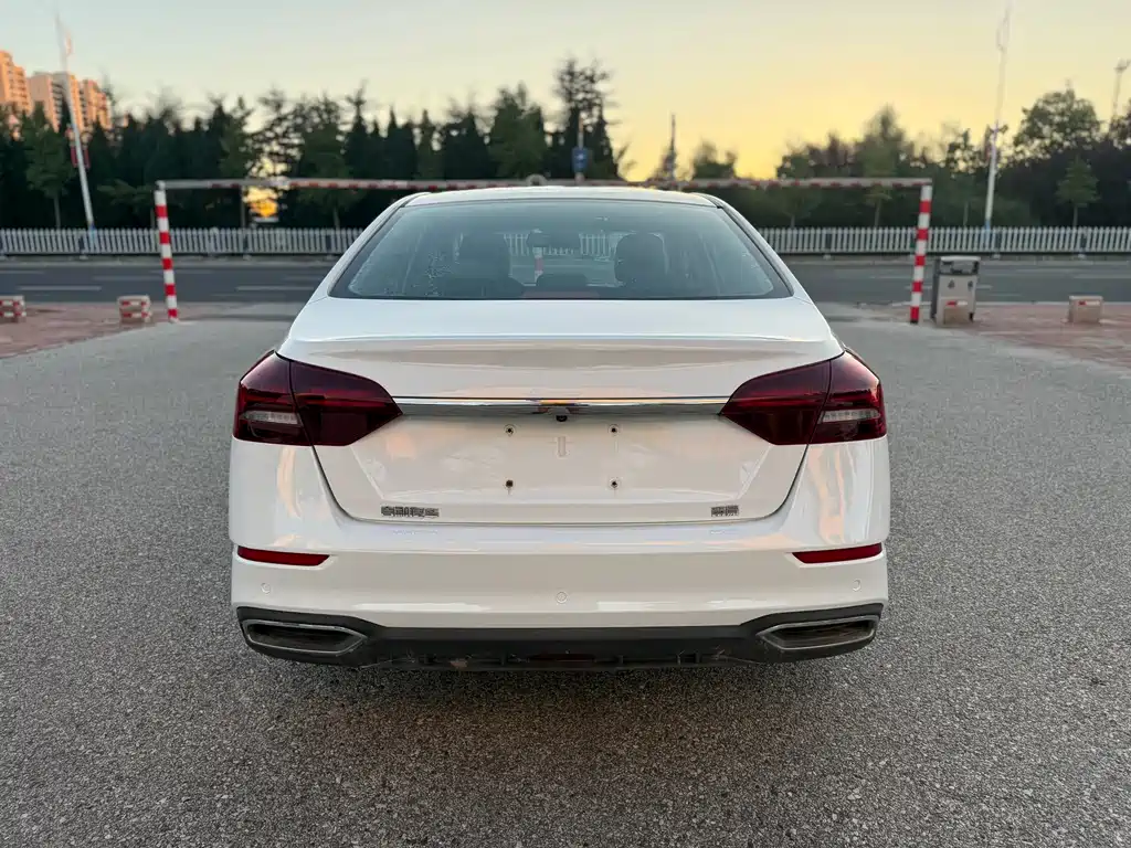Geely Emgrand — миниатюра 5