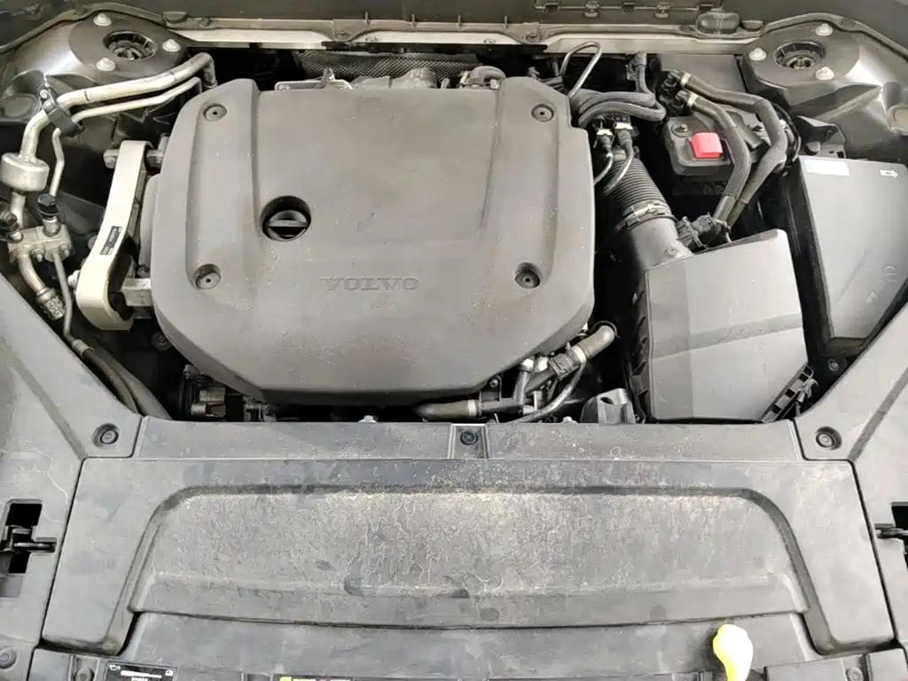 Volvo XC90 — миниатюра 25