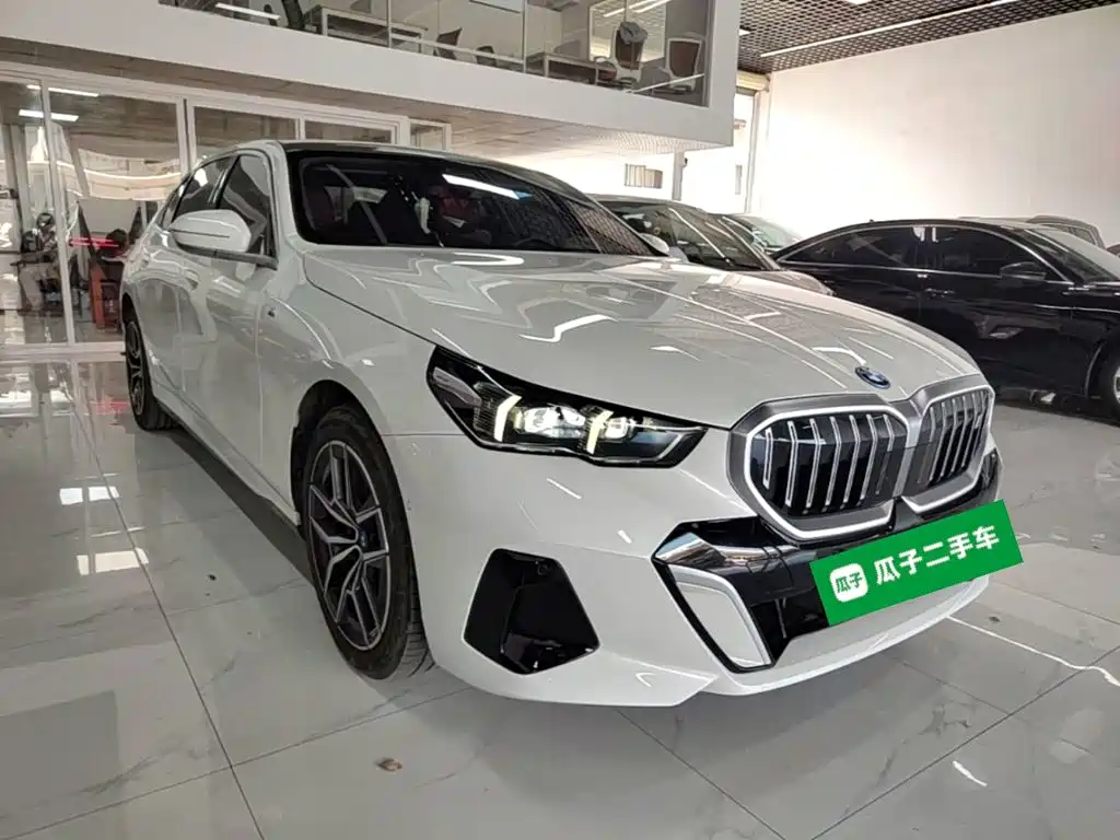 BMW i5 — миниатюра 4