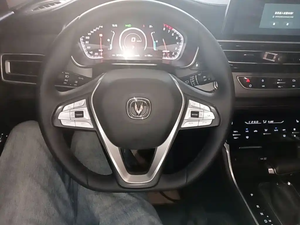 Changan CS75 — миниатюра 11