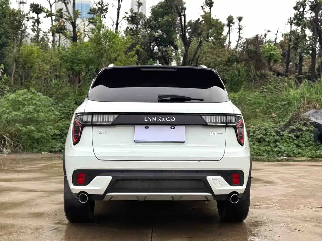 Lynk & Co 01 2017 2.0T Pro