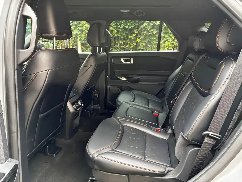 Ford Explorer — миниатюра 14