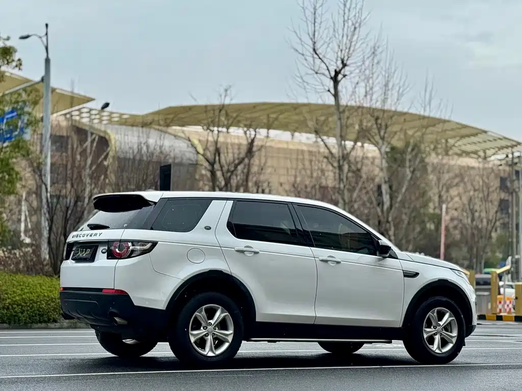 Land Rover Discovery Sport — миниатюра 7