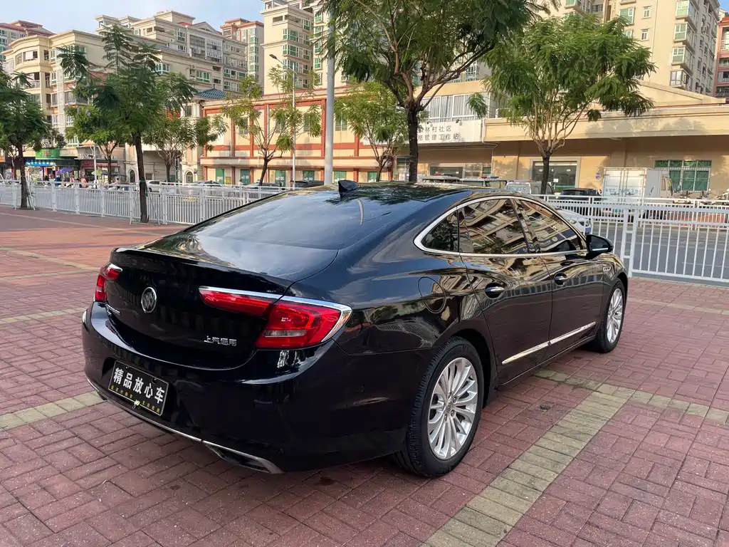 Buick LaCrosse — миниатюра 4