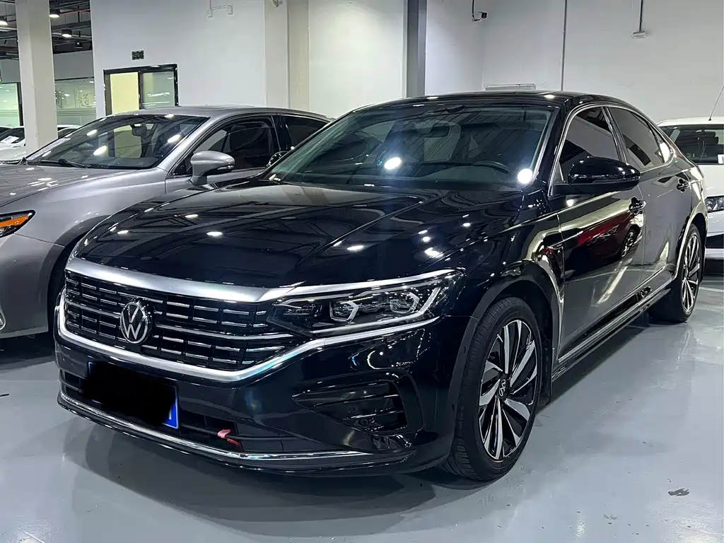 Volkswagen Passat 2023