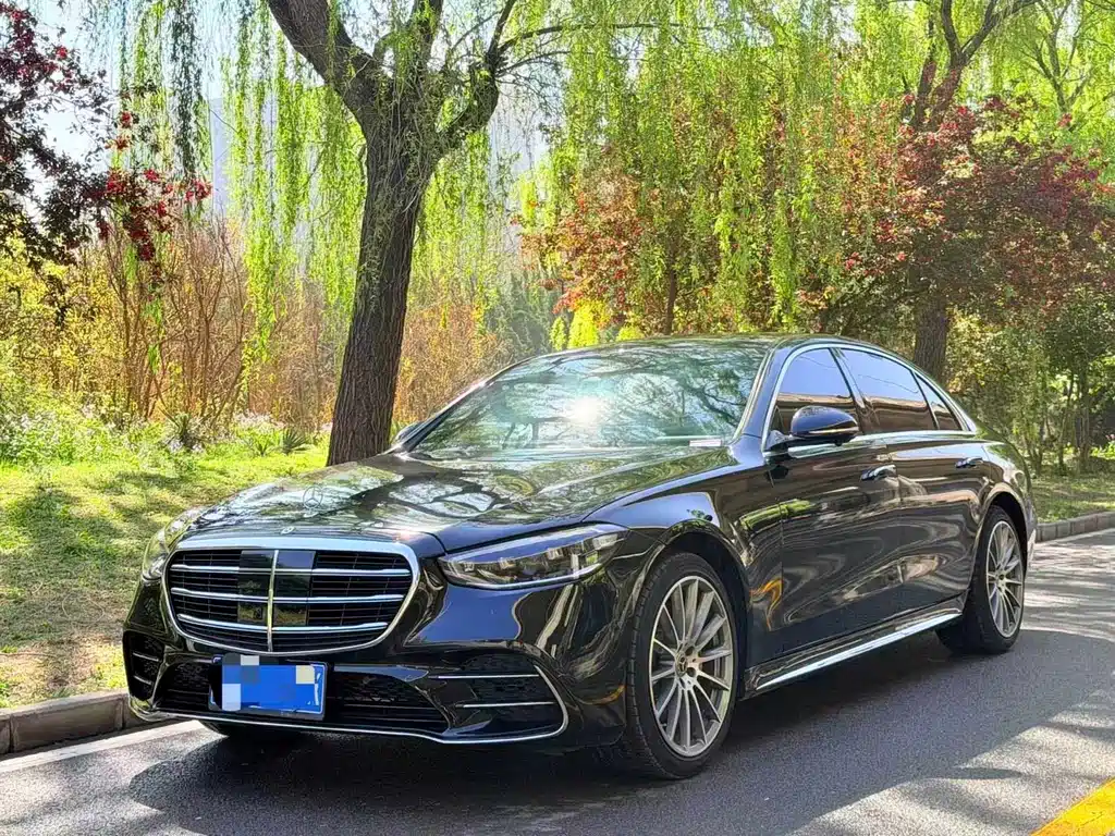 Mercedes-Benz S-Class 2023