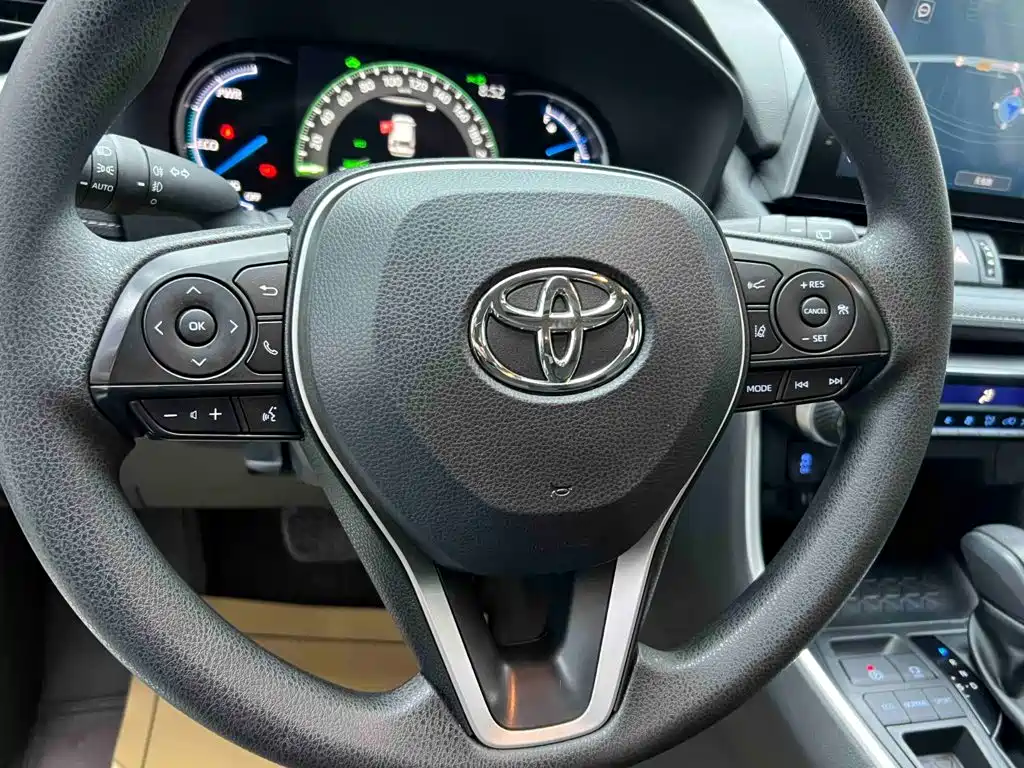 Toyota RAV4 — миниатюра 21
