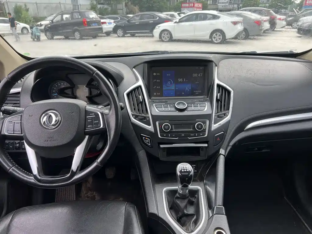Dongfeng AX7 2015 2.0L MT