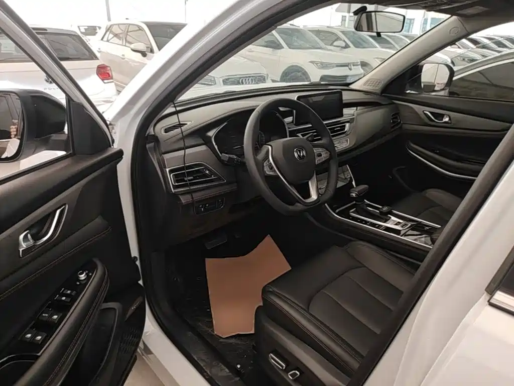 Changan CS75 — миниатюра 15