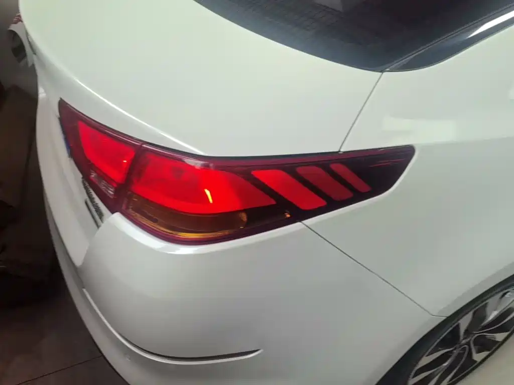 Kia K5 — миниатюра 8