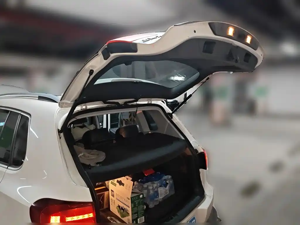 Volkswagen Tiguan — миниатюра 20