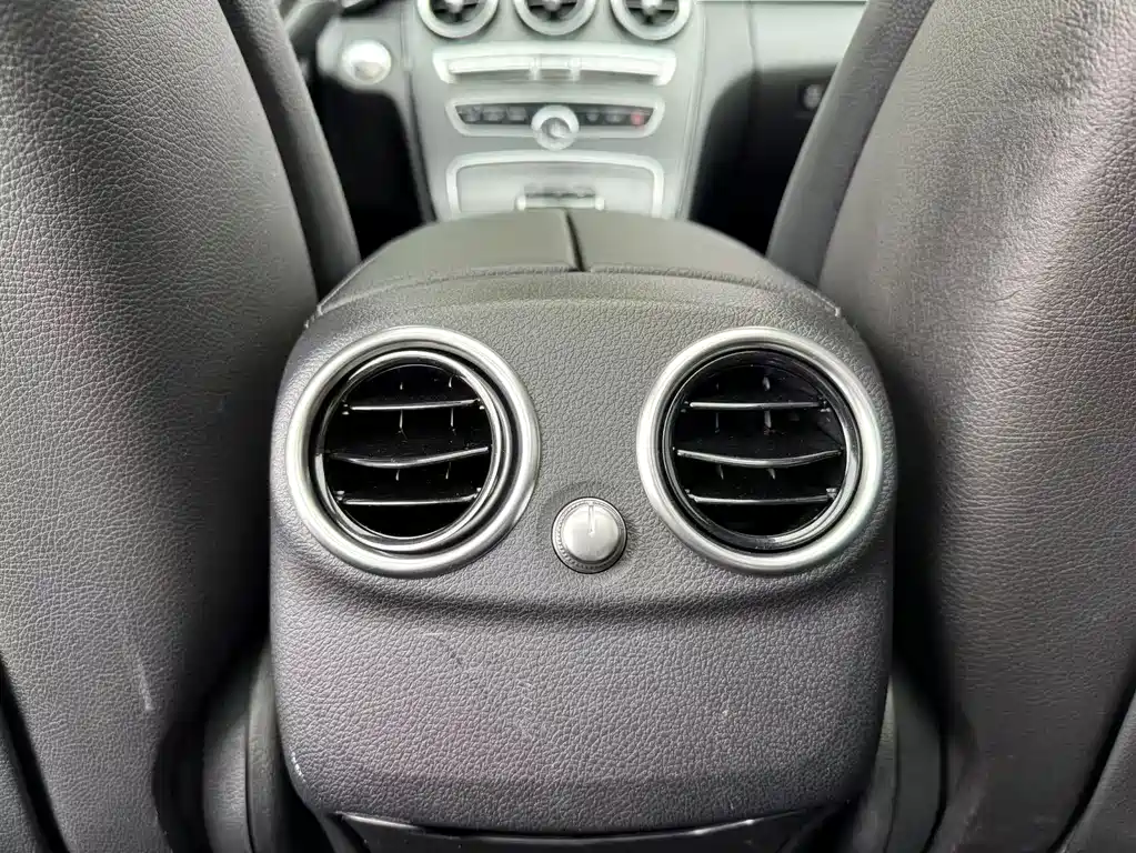 Mercedes-Benz C-Class — миниатюра 15