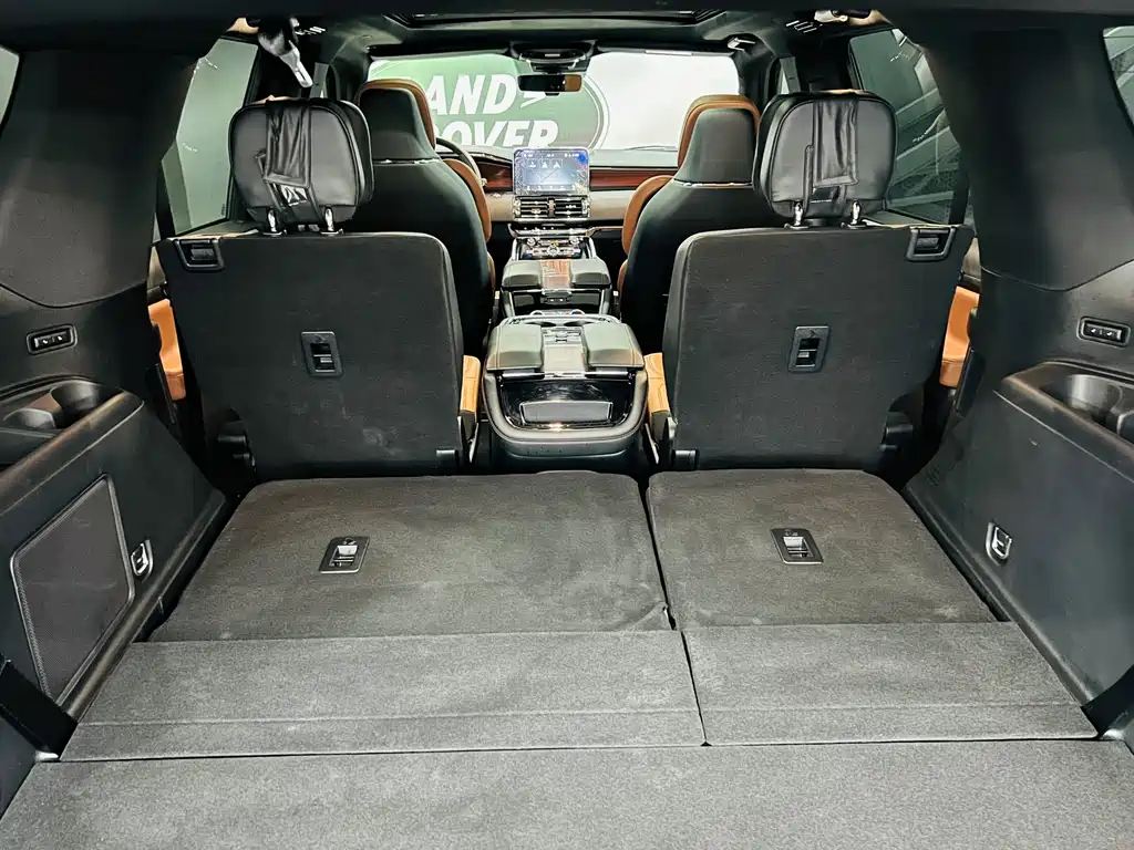 Lincoln Navigator — миниатюра 16
