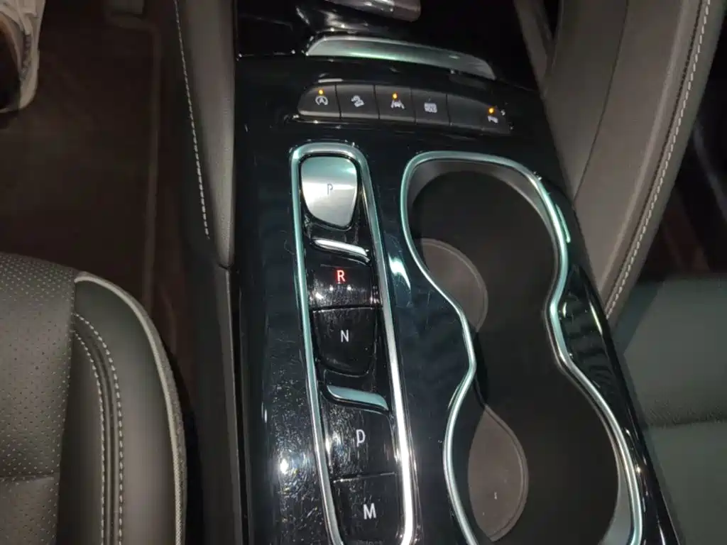 Buick Envision Plus — миниатюра 14