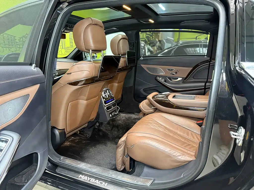 Mercedes-Benz S-Class — миниатюра 11
