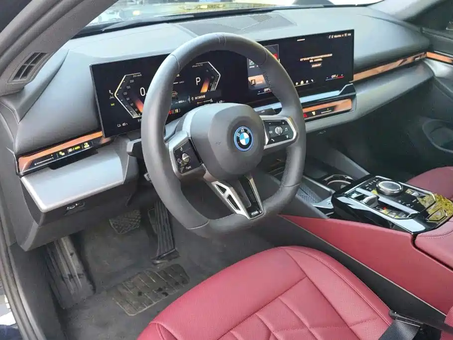 BMW i5 — миниатюра 12