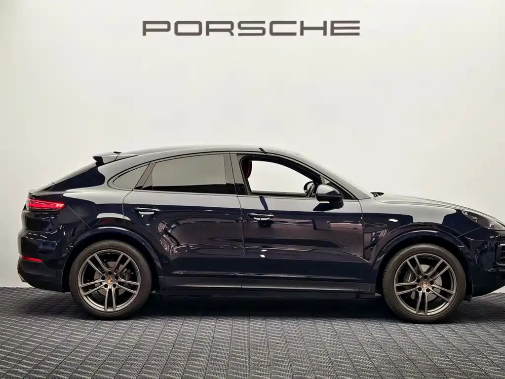 Porsche Cayenne — миниатюра 6