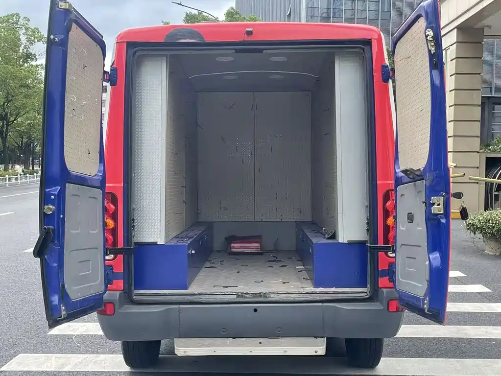 IVECO Baodi — миниатюра 6
