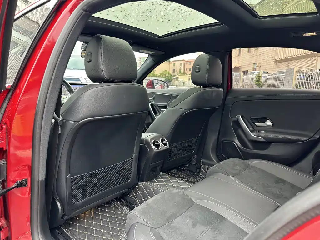 Mercedes-Benz A-Class — миниатюра 12