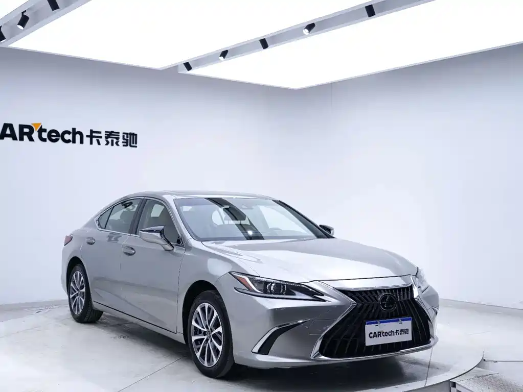 Lexus ES — миниатюра 6