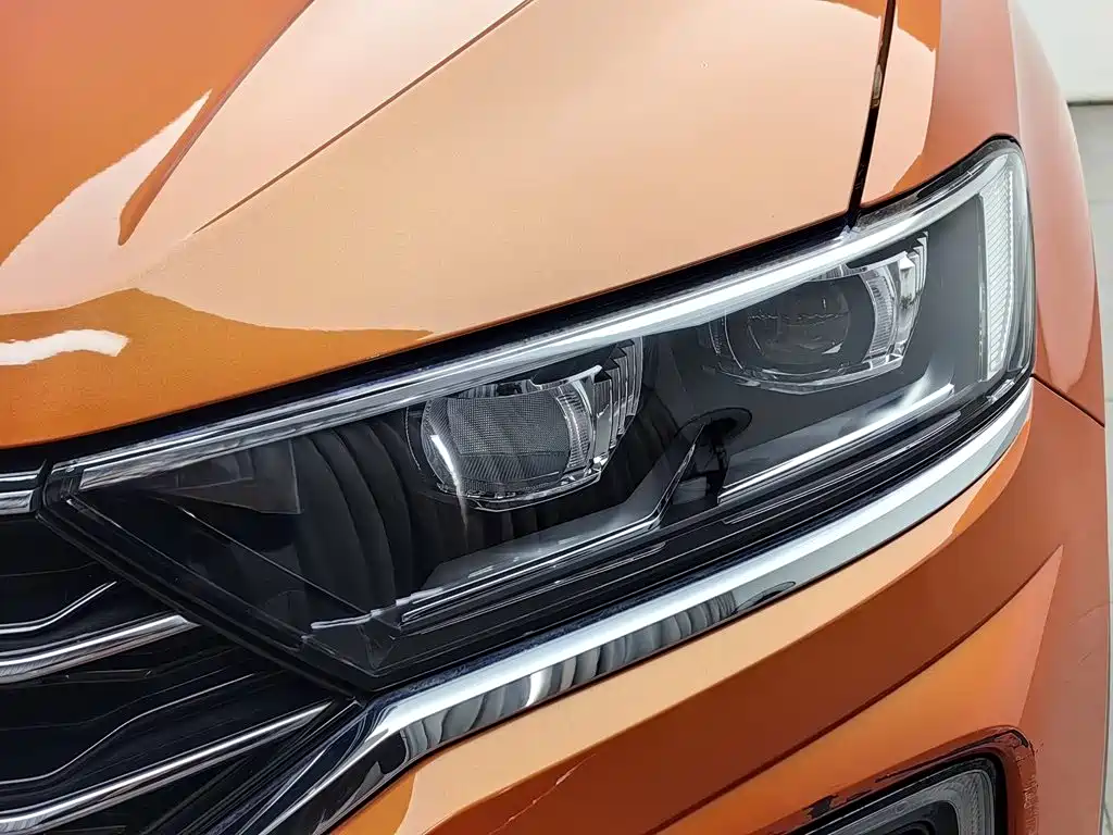 Volkswagen T-Roc — миниатюра 7