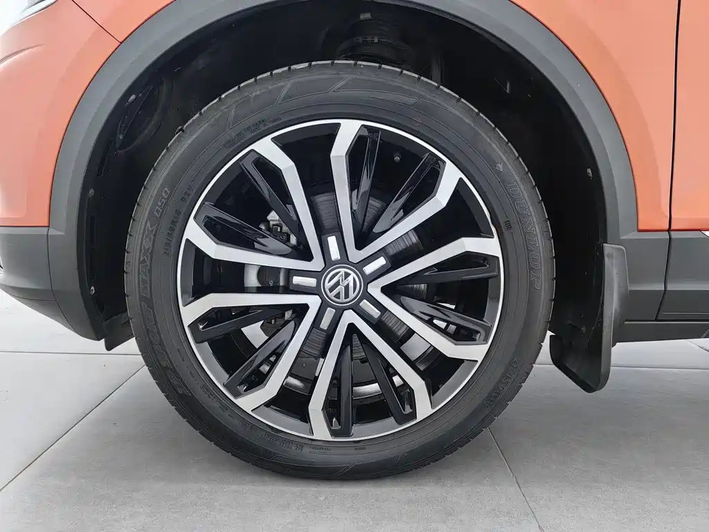 Volkswagen T-Roc — миниатюра 17