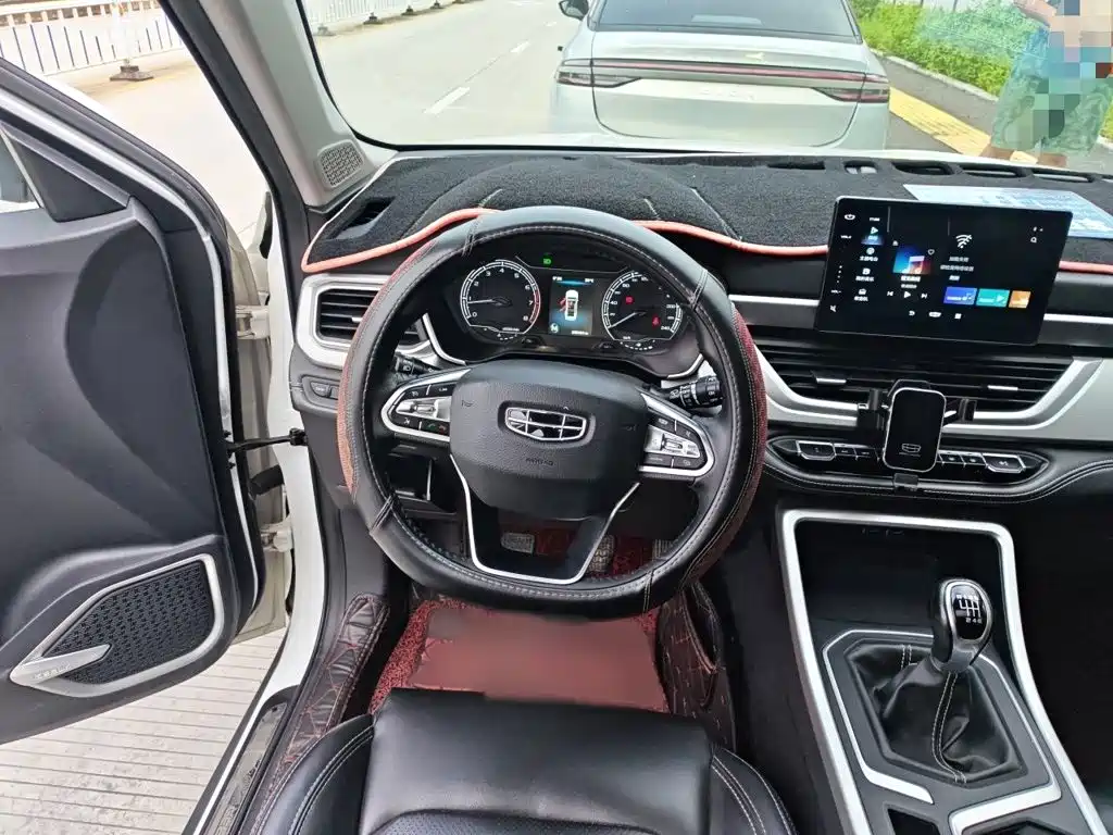 Geely Vision X6 — миниатюра 3