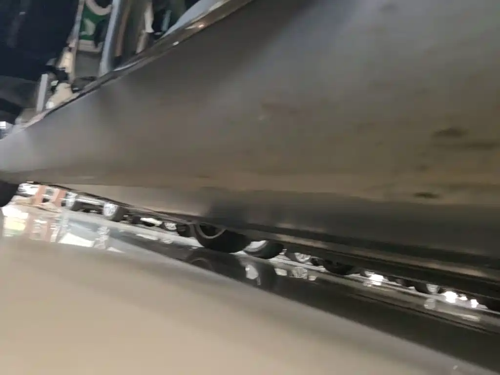 Tesla Model Y — миниатюра 21
