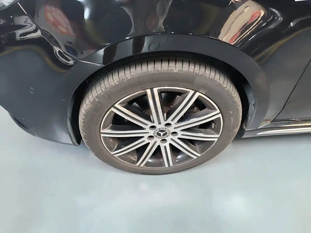 Mercedes-Benz V-Class — миниатюра 23