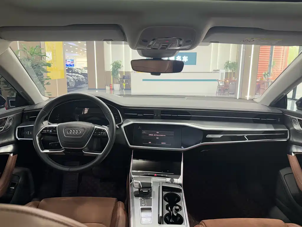 Audi A7L 2024 45 TFSI Luxury