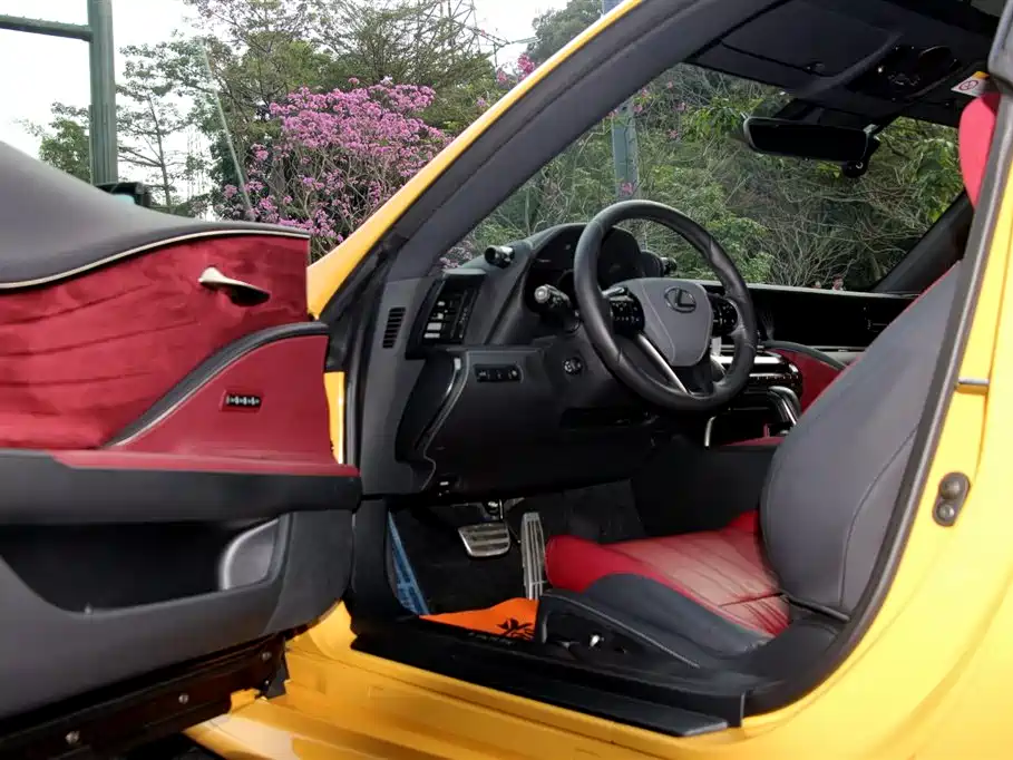 LEXUS LC