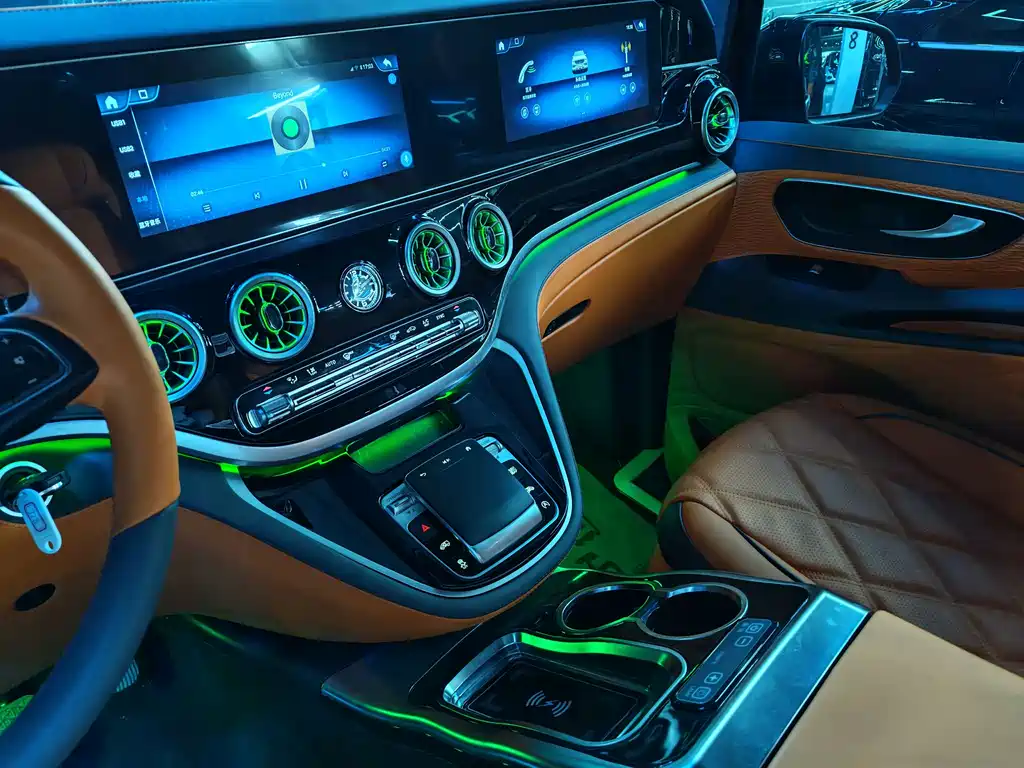 Mercedes-Benz Vito 2021 2.0T 7 мест