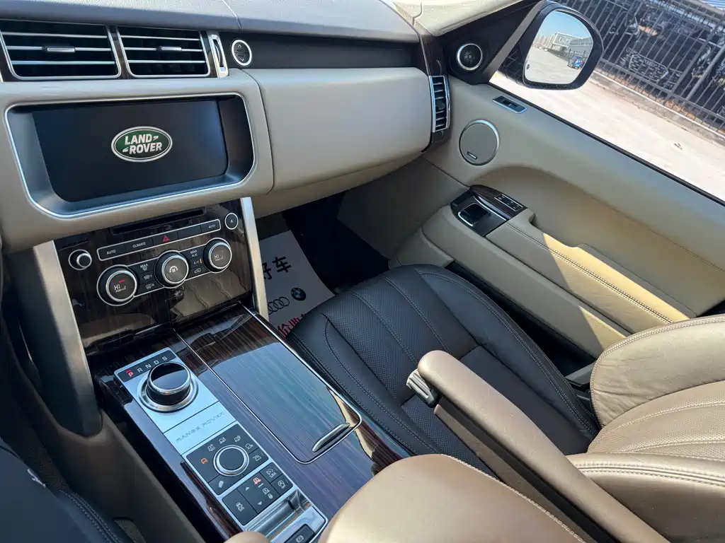 LAND ROVER RANGE ROVER