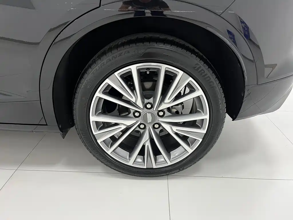 Cadillac GT4 — миниатюра 12