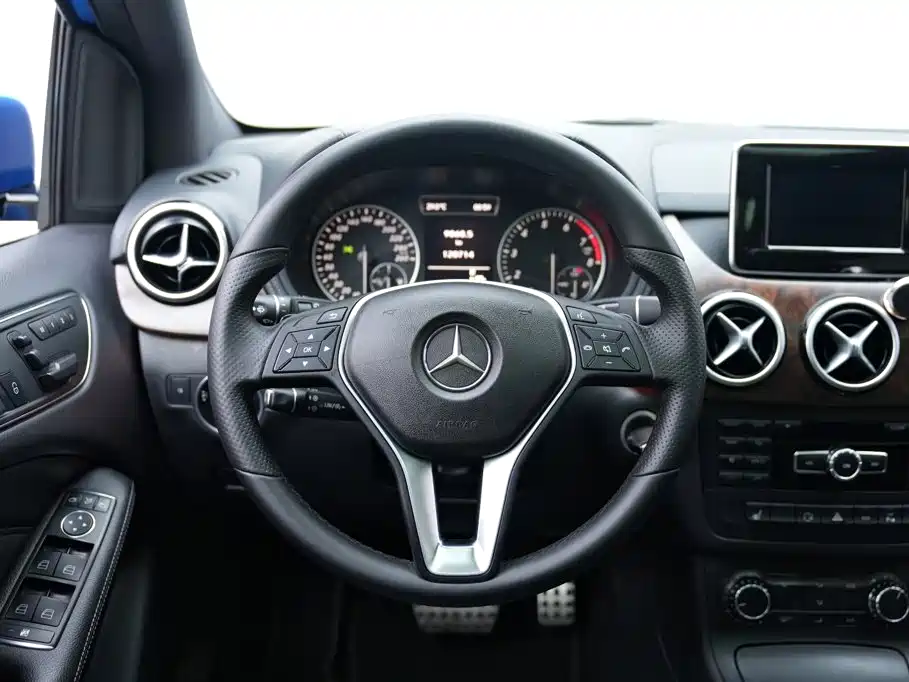 Mercedes-Benz B-Class — миниатюра 10