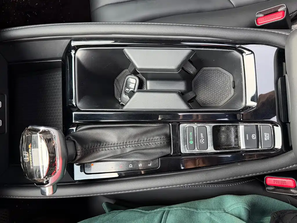 Honda Accord — миниатюра 17