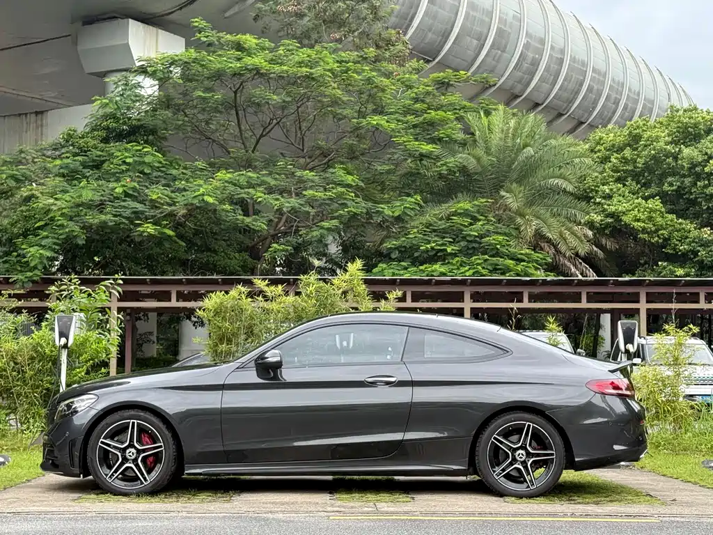 Mercedes-Benz C-Class (Import) — миниатюра 3