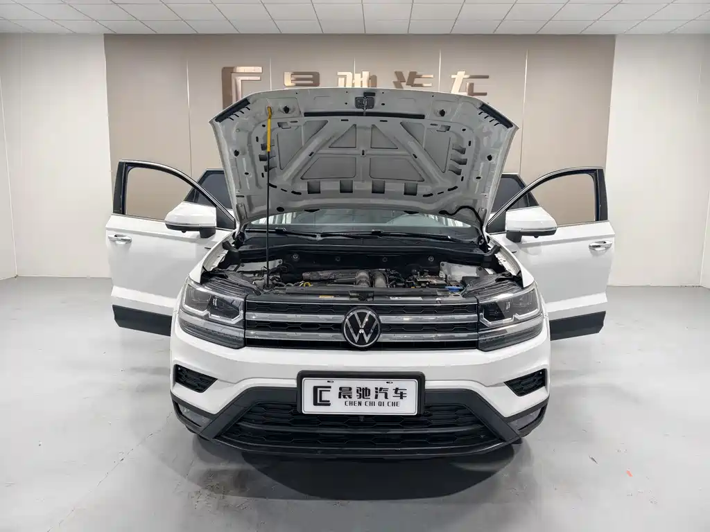 Volkswagen Tharu — миниатюра 10