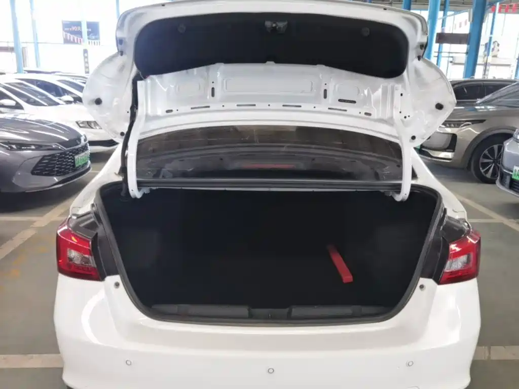 Chery Arrizo 5 — миниатюра 19