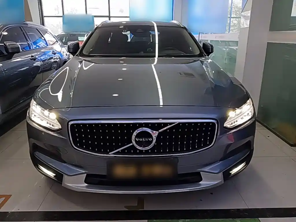 Volvo V90 — миниатюра 3
