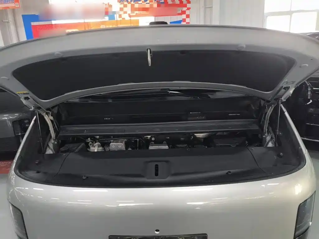 Li Auto Li MEGA — миниатюра 20