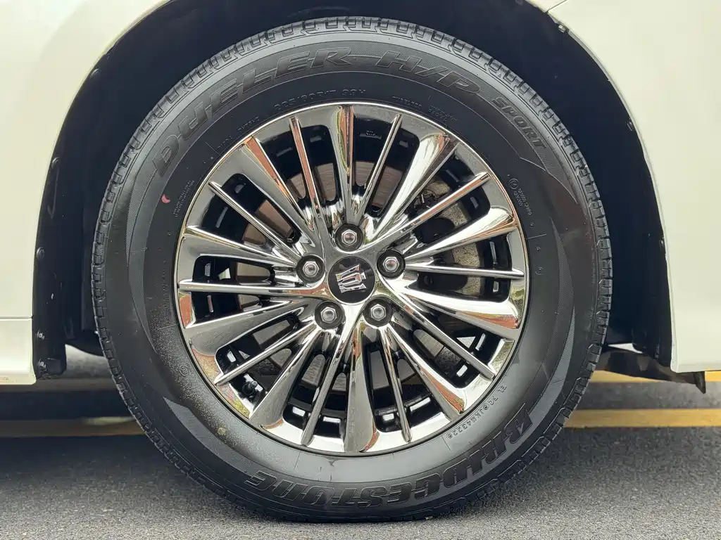 Toyota Vellfire — миниатюра 28