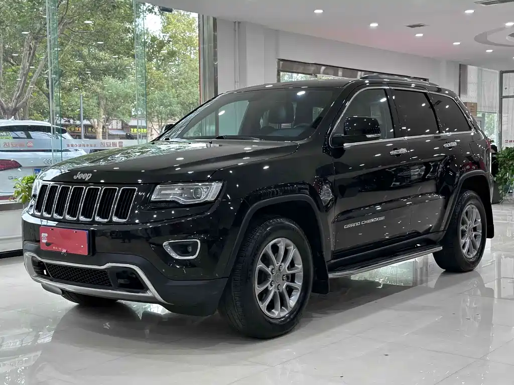 Jeep Grand Cherokee (Import) 2016