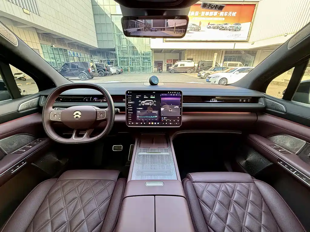 NIO ES8 2026 мест Executive Luxury