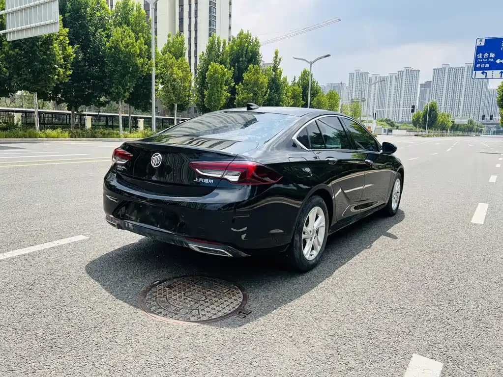 Buick Regal — миниатюра 10